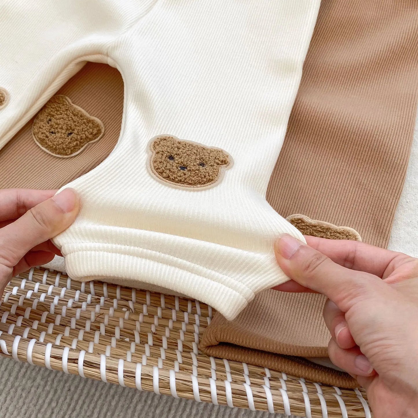 Zimowe legginsy z podszewką z polaru i elastyczną talią dla dzieci