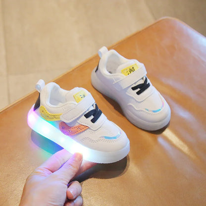 Chaussures de tennis LED multivariées pour enfants