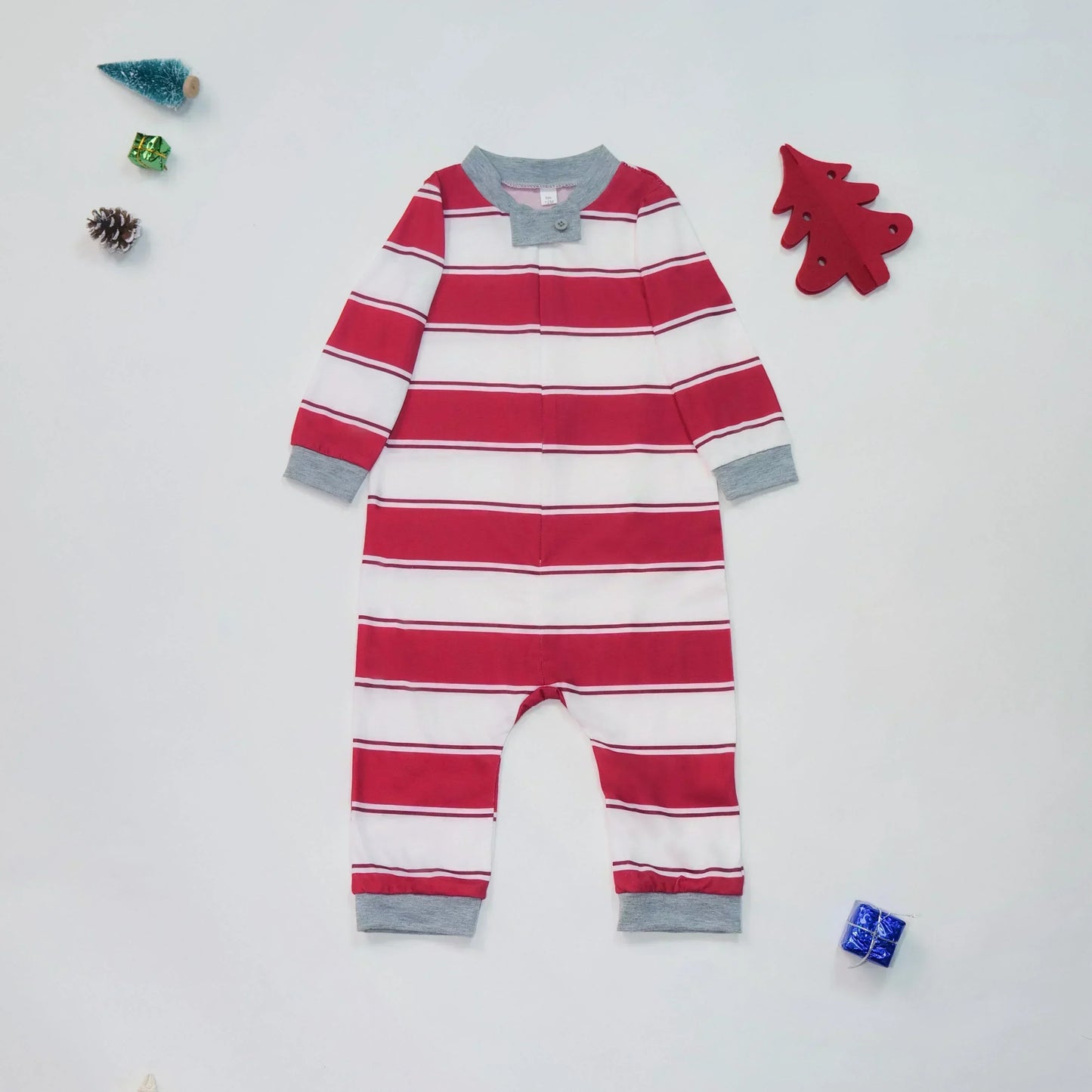 Conjunto de pijama a juego para mamá, papá e hijos