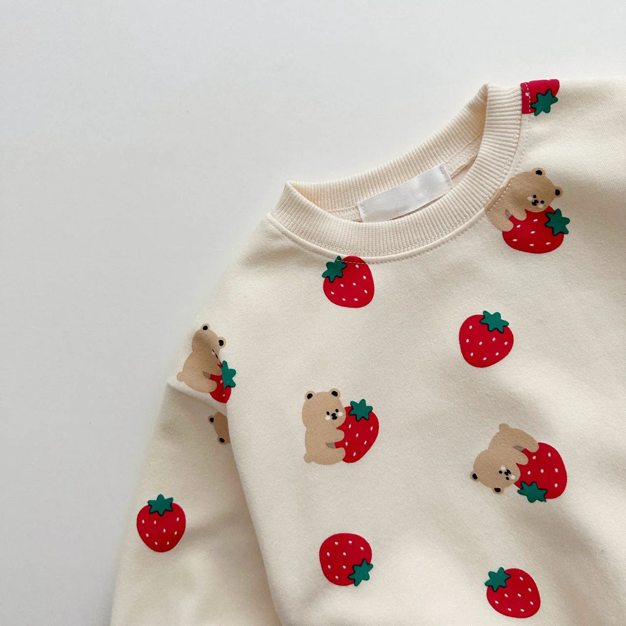 Ensemble survêtement en coton fraises enfant