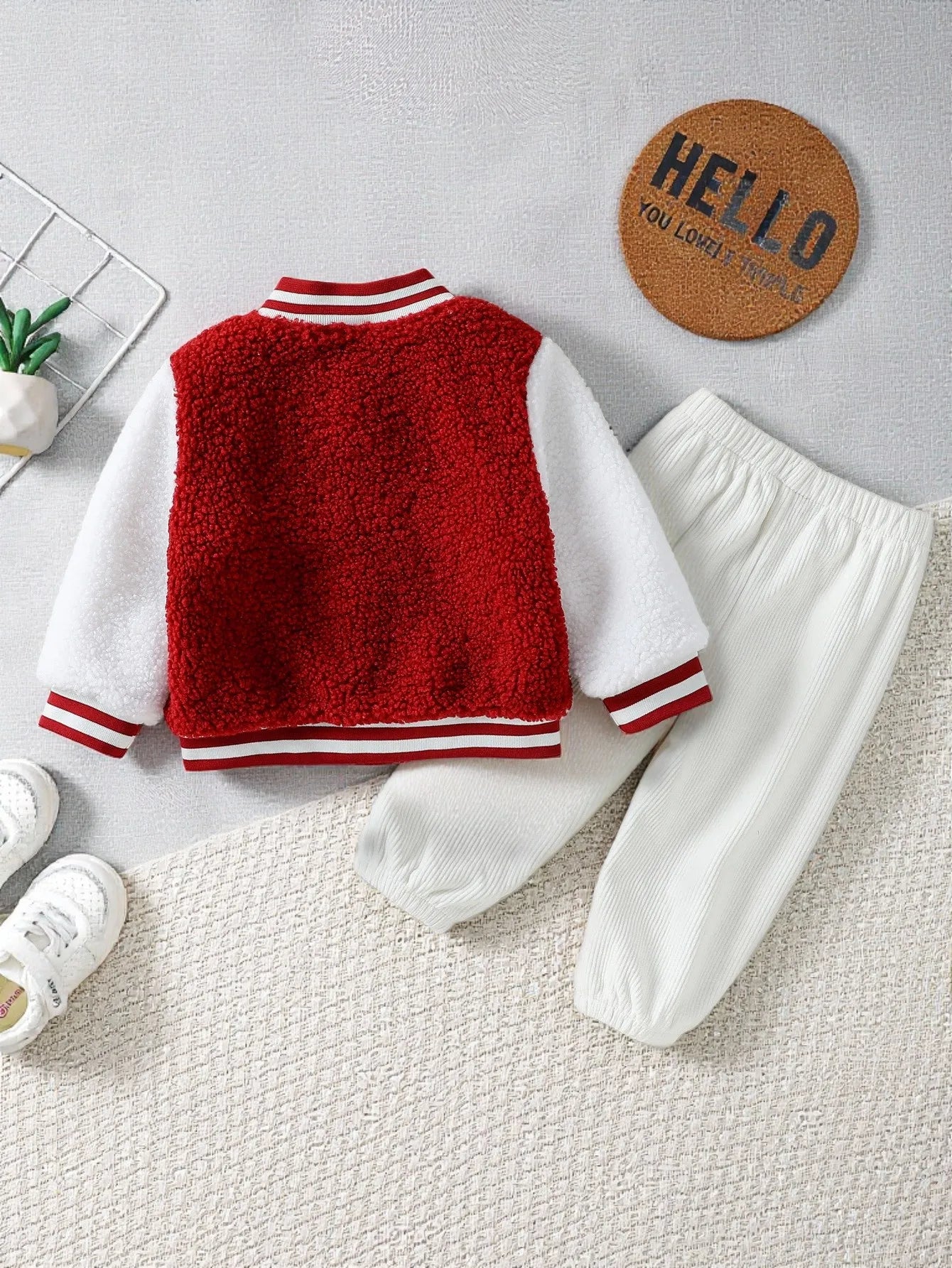 Set Giacca in Peluche e Pantaloni da Bambina – 3 Mesi–3 Anni