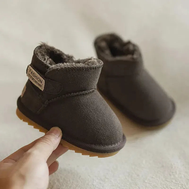 Bottines rembourrées avec semelle antidérapante et velcro pour enfants